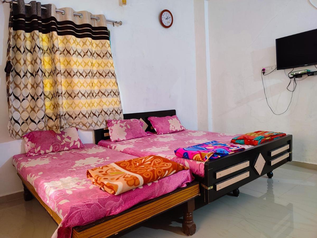 V J Farmstay Garudeshwar エクステリア 写真