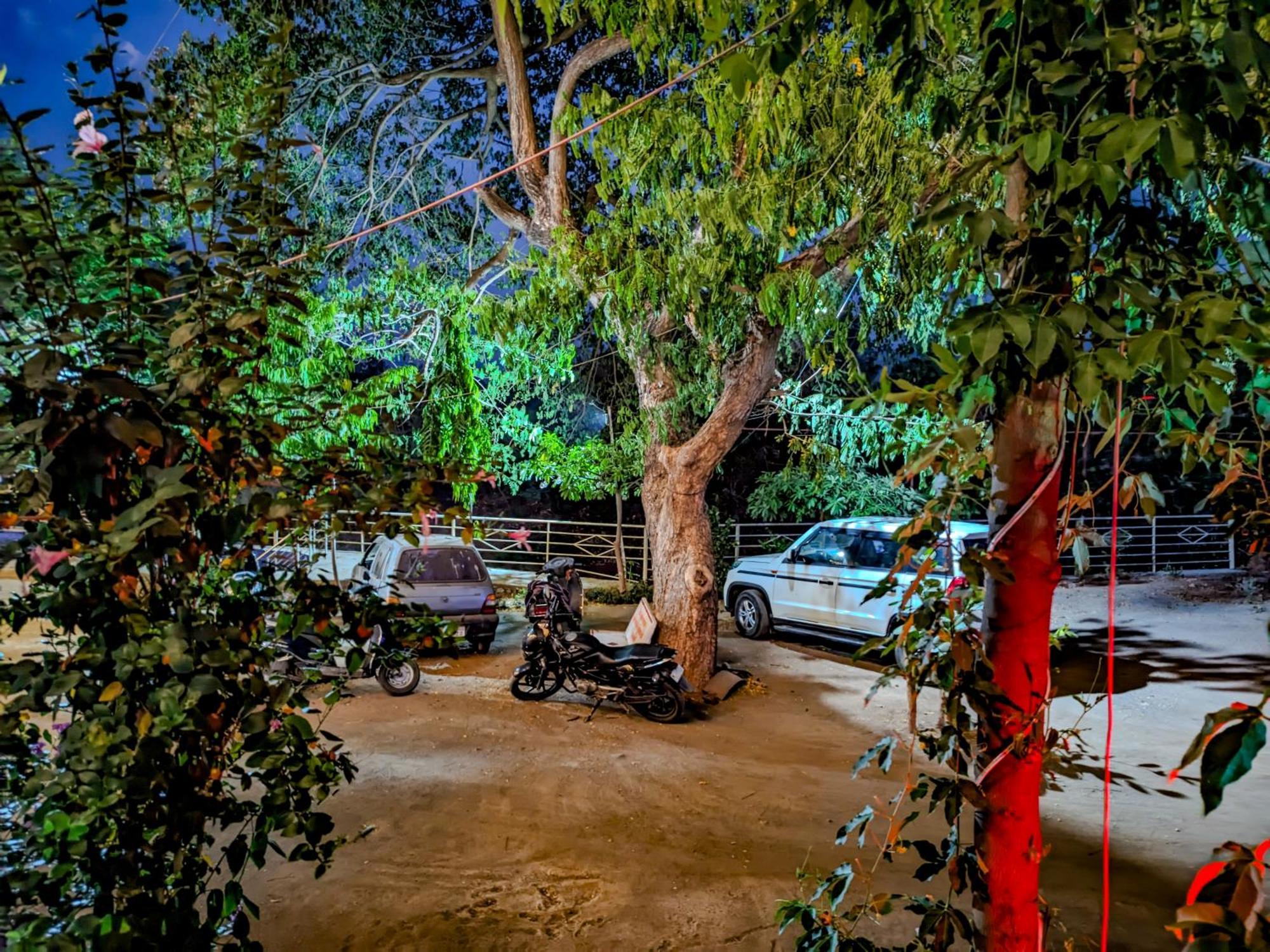 V J Farmstay Garudeshwar エクステリア 写真